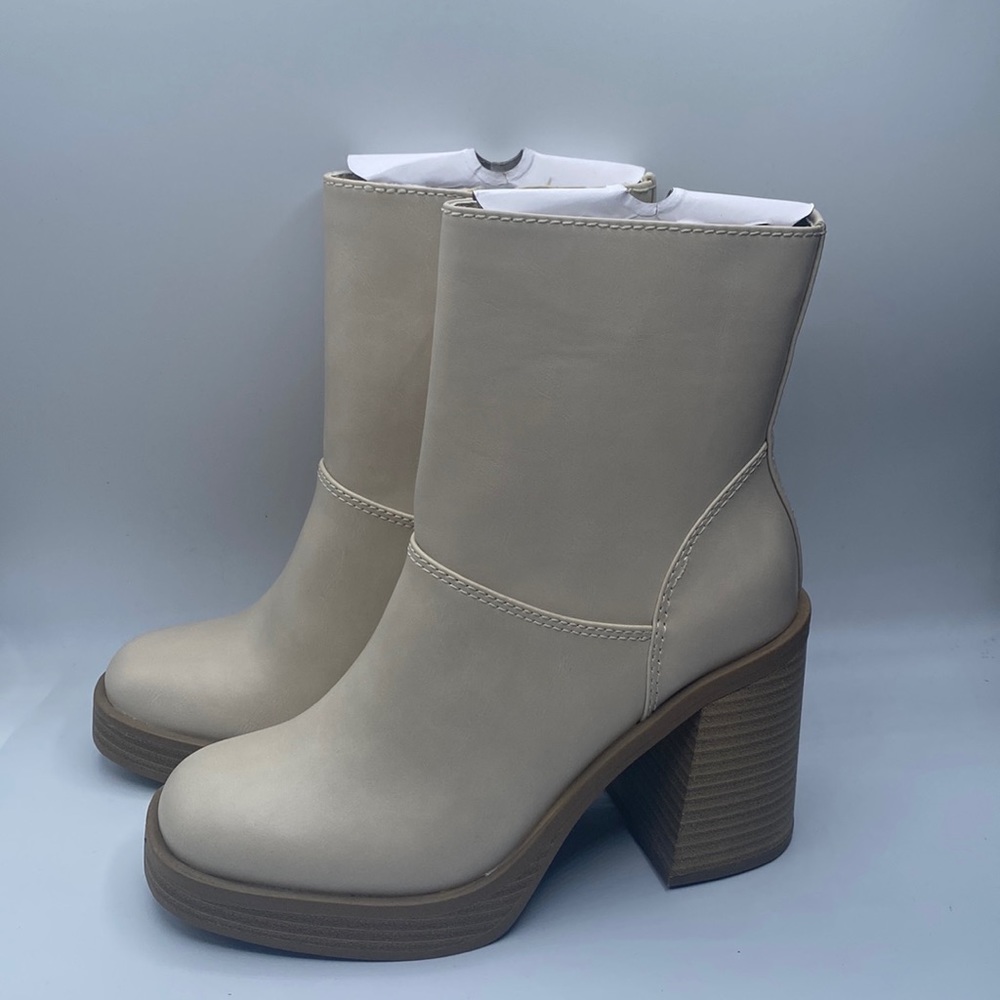 New Cream Booties